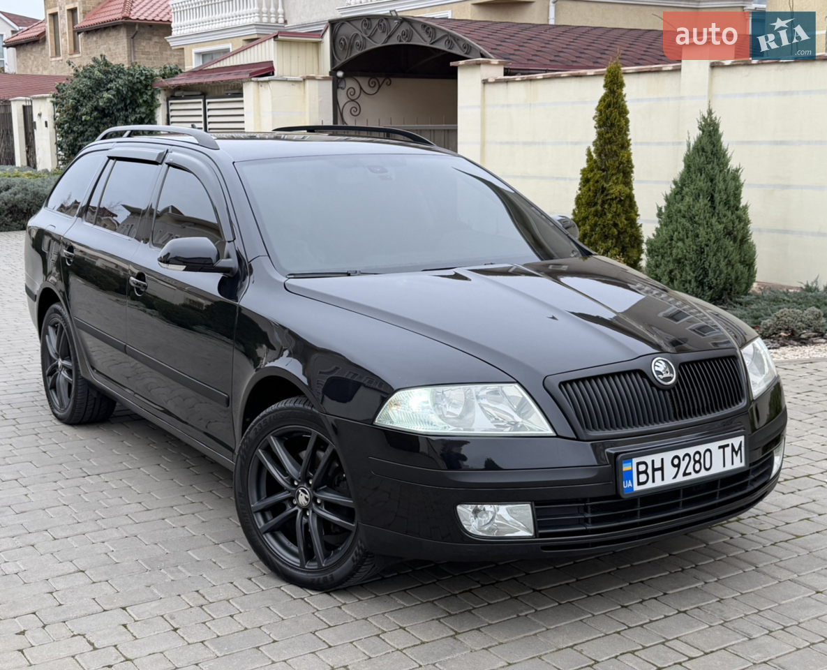 УВАГА: У ПРОДАЖУ ЕКСКЛЮЗИВНА ШКОДА А5 УНІВЕРСАЛ. У ЦЬОМУ АВТОМОБІЛІ З 2022 РОКУ ПО 2025 БУЛО ВЛОЖЕНО 14.500$. ВСЕ НОВЕ: БЕЗ НАЙМЕНШИХ ВЛОЖЕНЬ.
БАГАТО ПИСАТИ НЕ БУДУ, КОМУ ЦІКАВО ТЕЛЕФОНУЙТЕ, ВСЕ РОЗКАЖУ. ДВА КОМПЛЕКТИ НОВОЇ ГУМИ З ЛИТИМИ ДИСКАМИ. ТЕЛЕФОНУВАТИ ТІЛЬКИ РЕАЛЬНИМ ПОКУПЦЯМ. УСІМ МИРУ ТА ДОБРА. ТОЙ ХТО КУПИТЬ БУДЕ ДОВОЛЕН НА ВСІ 100%.