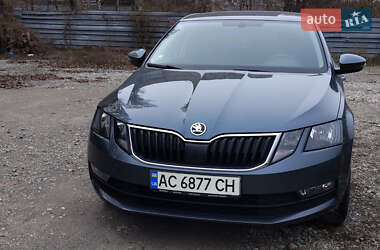 Лифтбек Skoda Octavia 2017 в Днепре