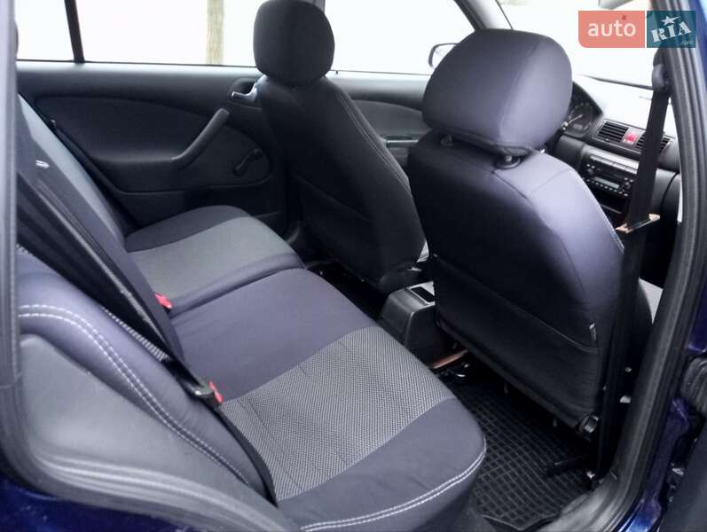 Универсал Skoda Octavia 2010 в Обухове