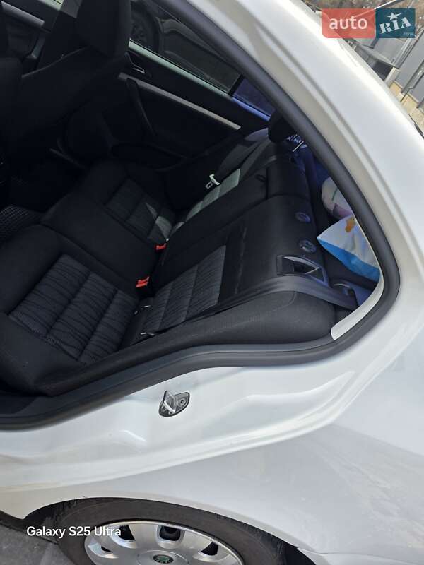 Ліфтбек Skoda Octavia 2012 в Запоріжжі