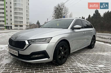 Универсал Skoda Octavia 2022 в Львове