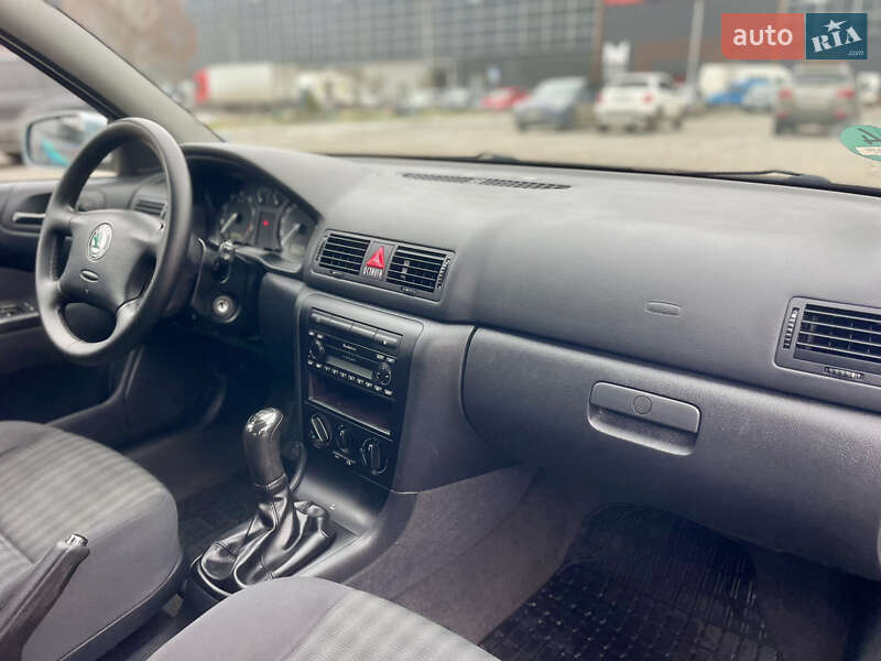 Лифтбек Skoda Octavia 2004 в Луцке фото 65 Лифтбек Skoda Octavia 2004 в Луцке