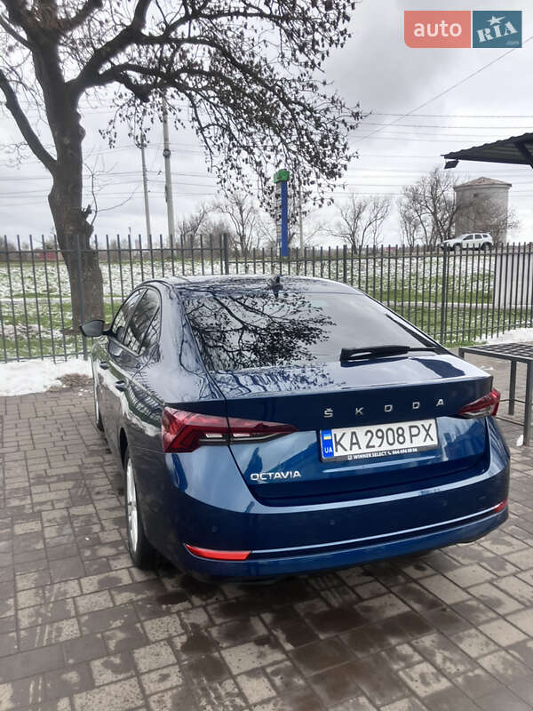 Ліфтбек Skoda Octavia 2021 в Кривому Розі