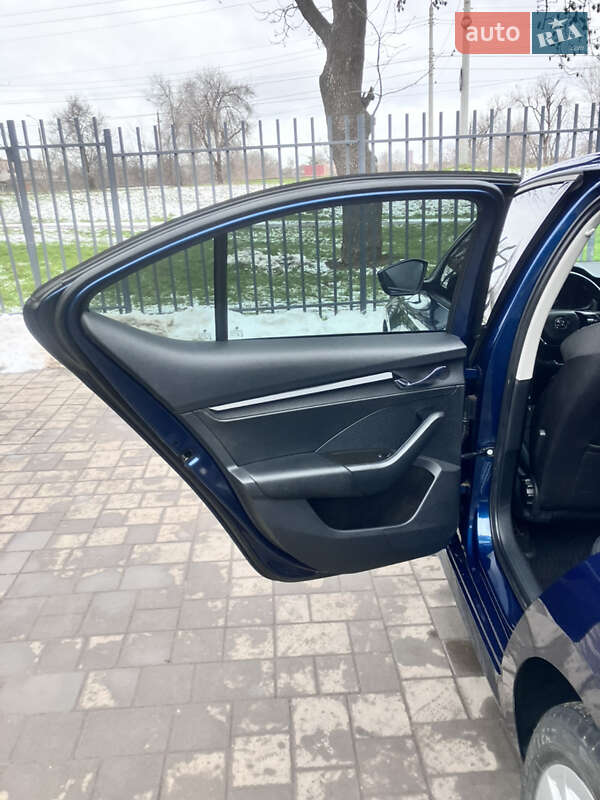 Ліфтбек Skoda Octavia 2021 в Кривому Розі