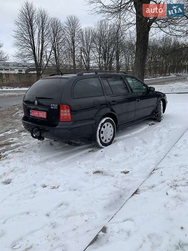 Универсал Skoda Octavia 2009 в Полтаве