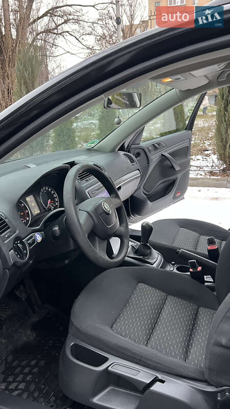 Универсал Skoda Octavia 2010 в Кривом Роге