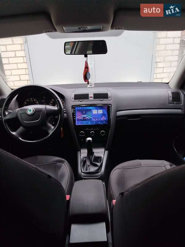 Ліфтбек Skoda Octavia 2012 в Каневі
