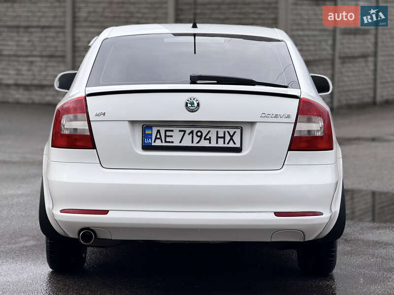 Лифтбек Skoda Octavia 2011 в Днепре