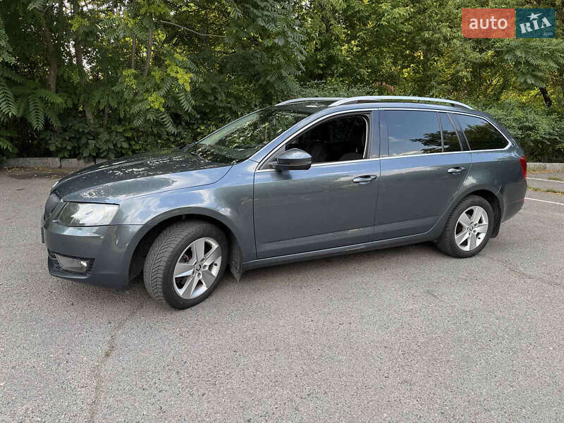 Універсал Skoda Octavia 2016 в Софіївській Борщагівці
