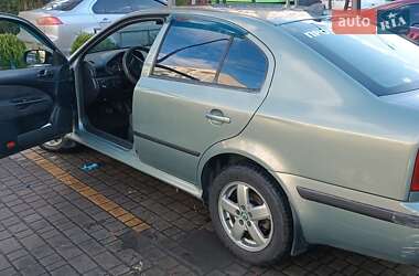 Ліфтбек Skoda Octavia 2001 в Одесі