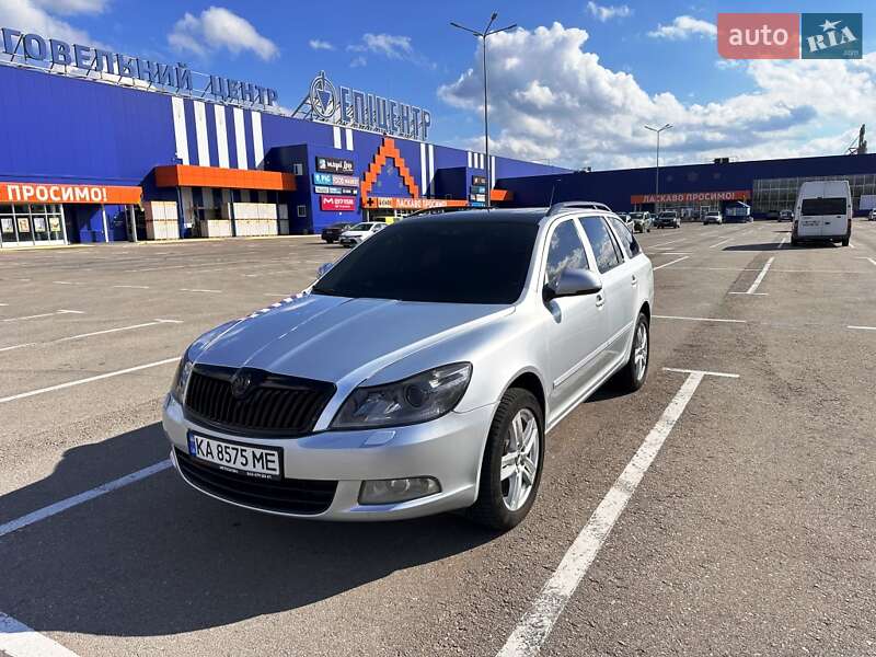 Універсал Skoda Octavia 2011 в Запоріжжі