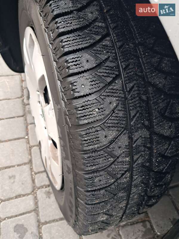 Лифтбек Skoda Octavia 2010 в Полтаве фото 18 Лифтбек Skoda Octavia 2010 в Полтаве