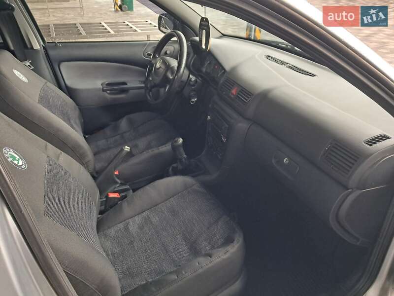 Лифтбек Skoda Octavia 2010 в Полтаве фото 23 Лифтбек Skoda Octavia 2010 в Полтаве