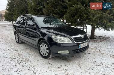 Универсал Skoda Octavia 2010 в Калиновке