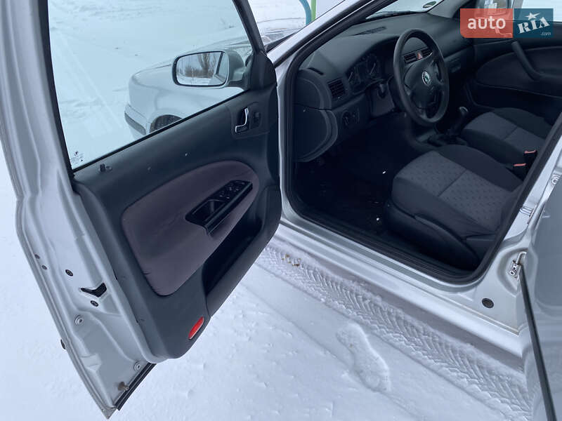 Лифтбек Skoda Octavia 2005 в Ахтырке