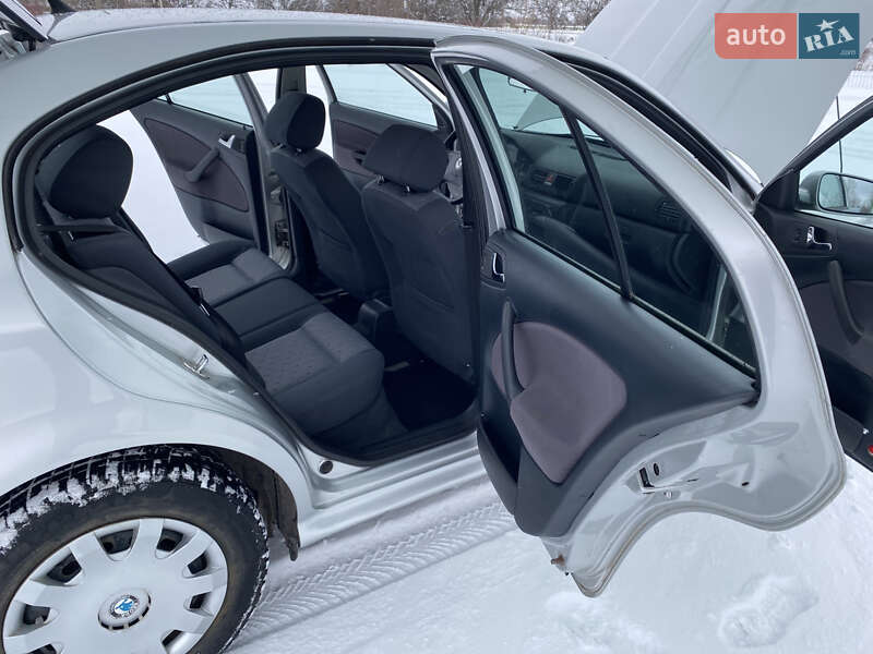 Лифтбек Skoda Octavia 2005 в Ахтырке