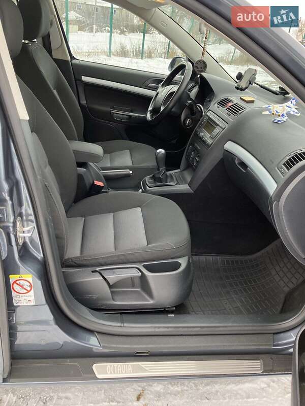 Лифтбек Skoda Octavia 2007 в Сквире