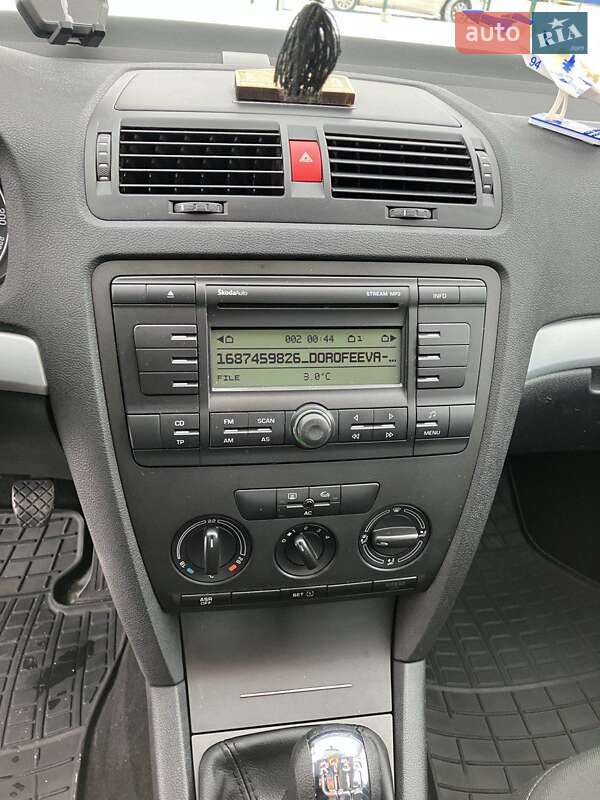 Лифтбек Skoda Octavia 2007 в Сквире