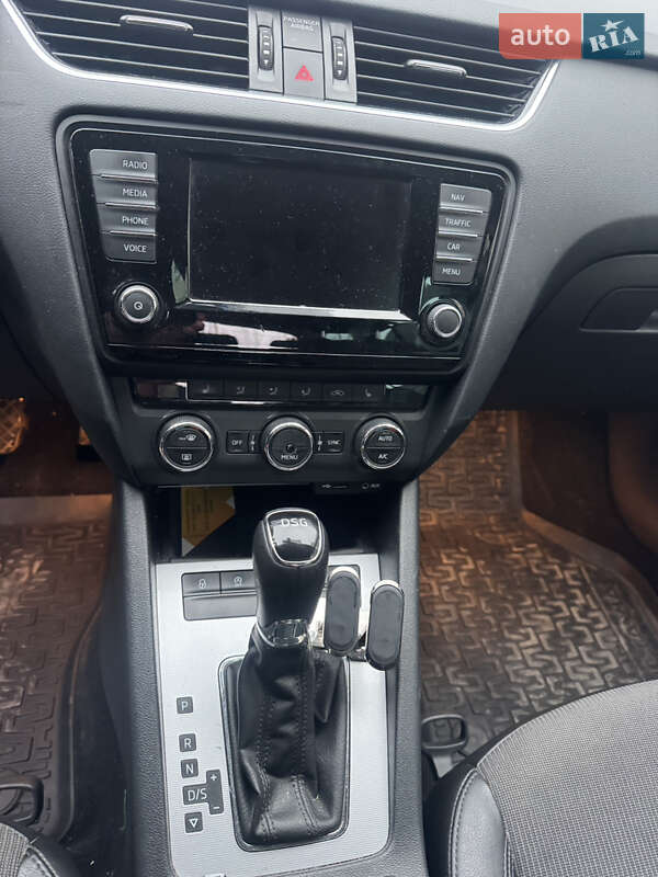 Універсал Skoda Octavia 2015 в Кам'янець-Подільському