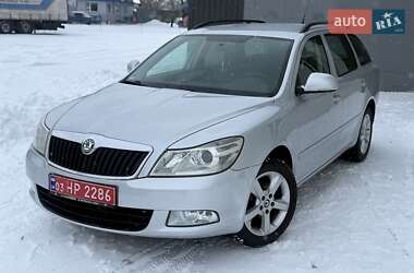 Універсал Skoda Octavia 2012 в Сарнах