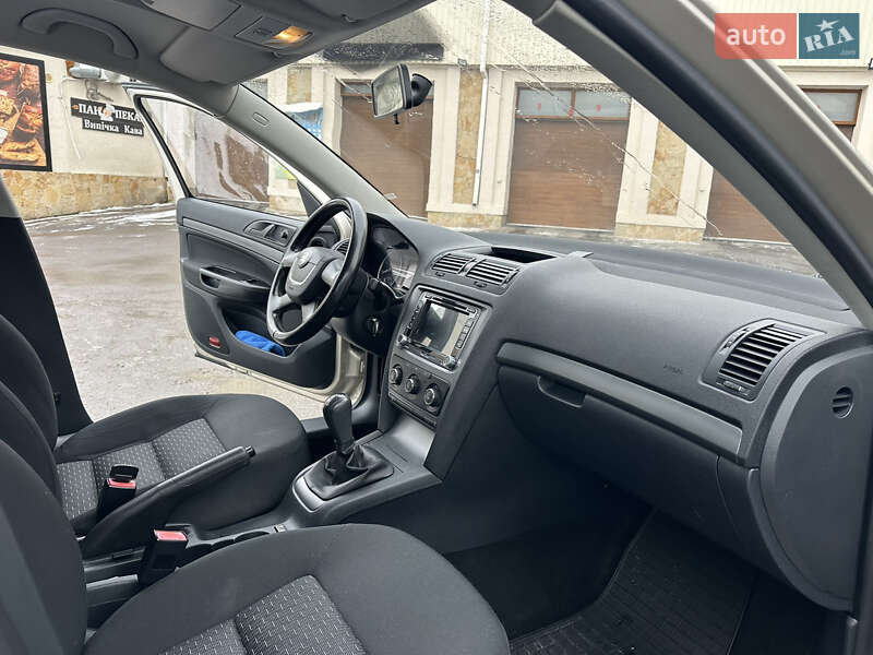 Лифтбек Skoda Octavia 2009 в Виннице