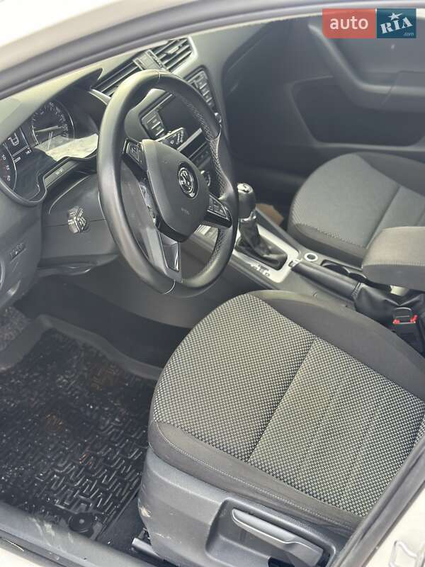 Универсал Skoda Octavia 2016 в Тернополе