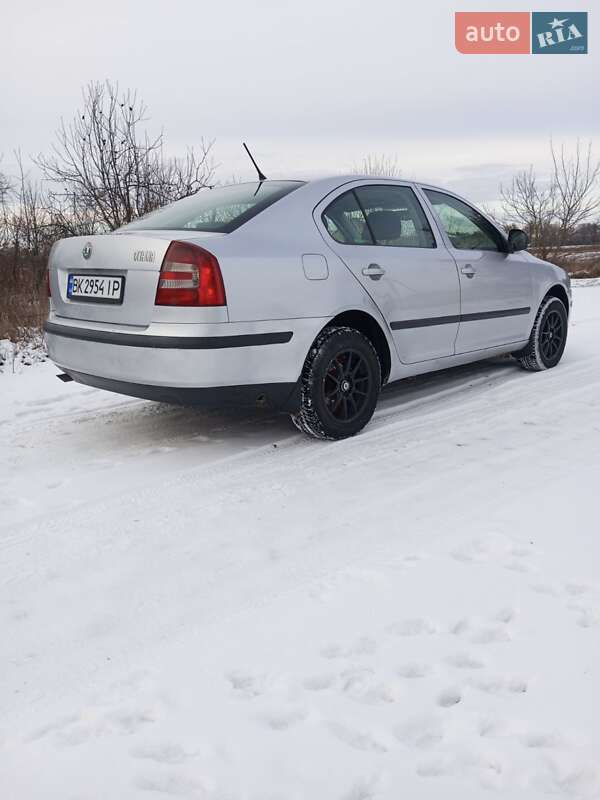 Ліфтбек Skoda Octavia 2011 в Млиніві