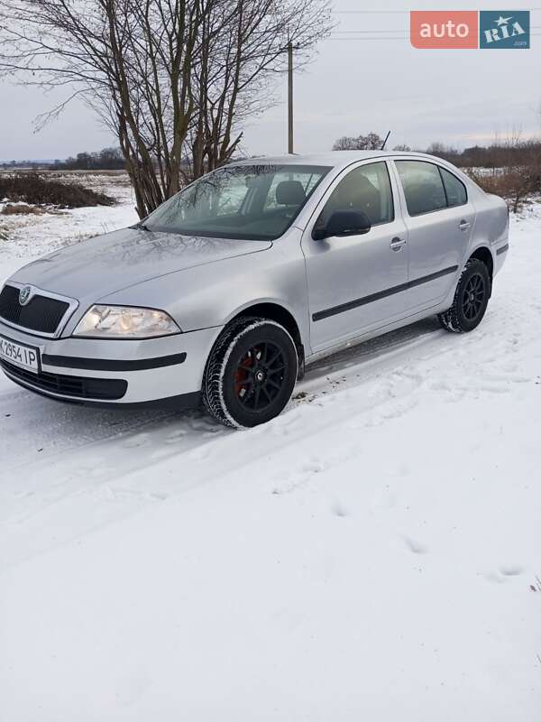 Ліфтбек Skoda Octavia 2011 в Млиніві