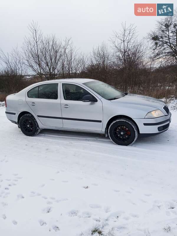 Ліфтбек Skoda Octavia 2011 в Млиніві