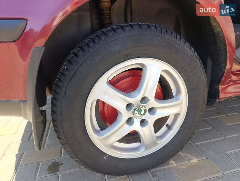 Лифтбек Skoda Octavia 1998 в Виннице