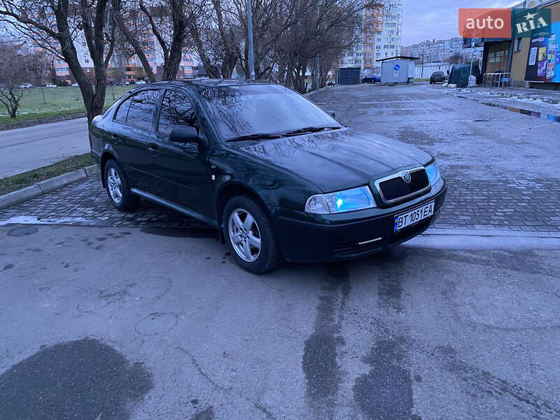 Лифтбек Skoda Octavia 2002 в Херсоне
