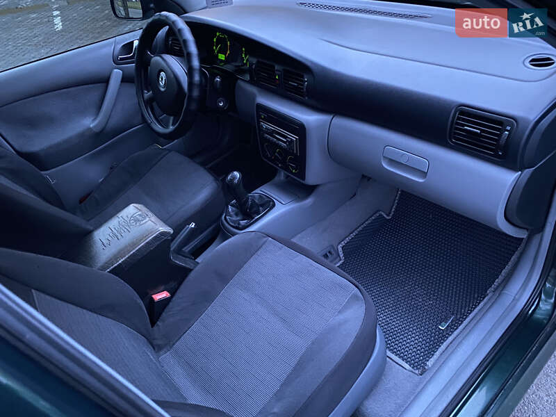 Лифтбек Skoda Octavia 2002 в Херсоне