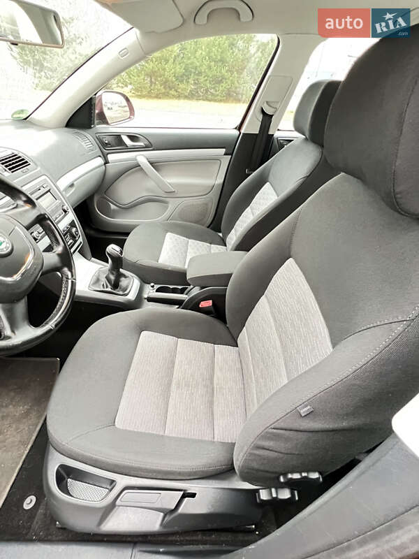 Универсал Skoda Octavia 2011 в Ковеле