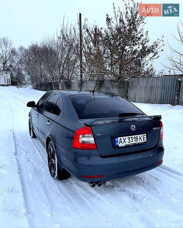 Лифтбек Skoda Octavia 2010 в Змиеве