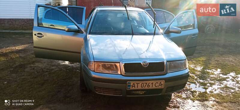 Ліфтбек Skoda Octavia 2003 в Долині