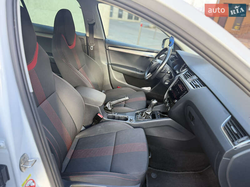 Универсал Skoda Octavia 2019 в Киеве фото 20 Универсал Skoda Octavia 2019 в Киеве