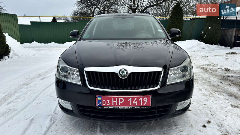 Универсал Skoda Octavia 2013 в Хороле