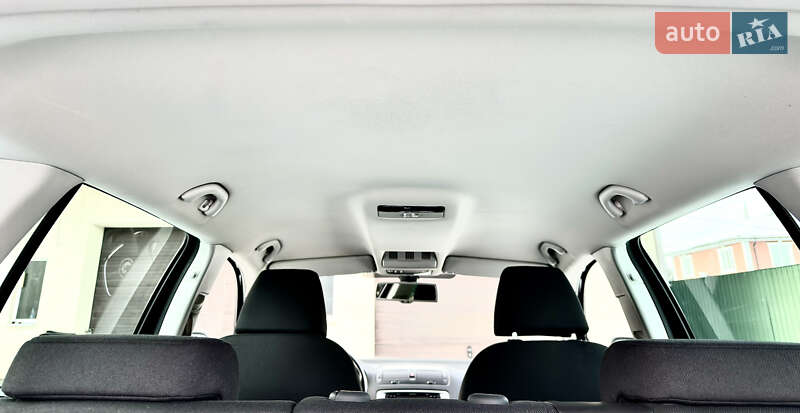 Универсал Skoda Octavia 2013 в Хороле