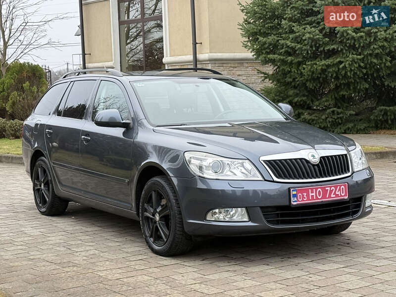 Універсал Skoda Octavia 2011 в Сарнах
