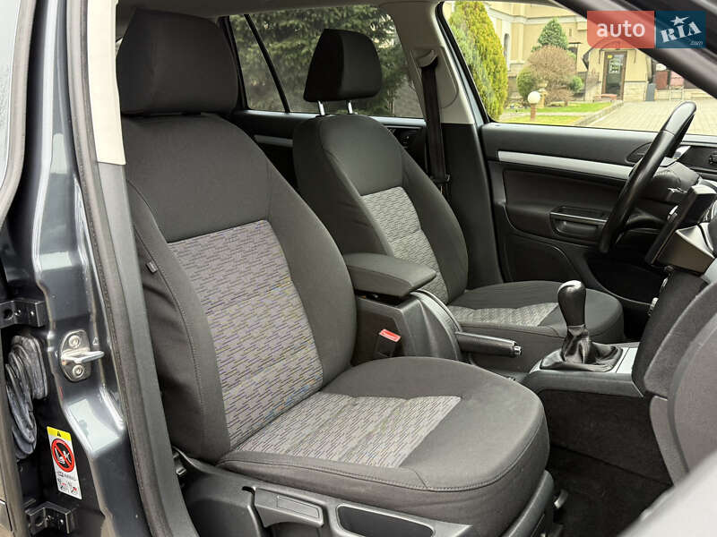 Універсал Skoda Octavia 2011 в Сарнах