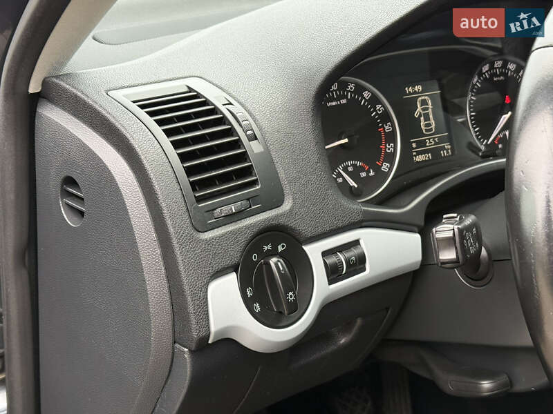 Універсал Skoda Octavia 2011 в Сарнах