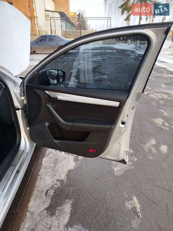 Универсал Skoda Octavia 2014 в Виннице