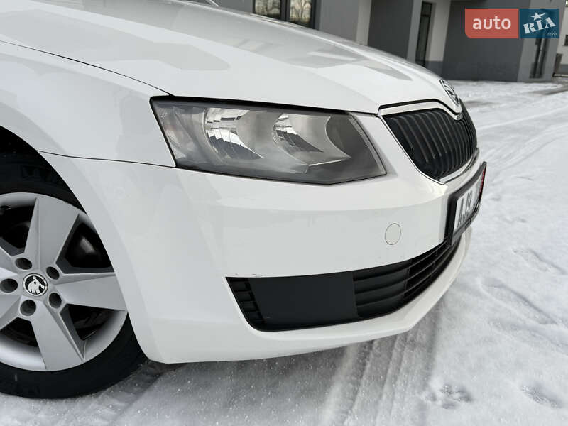 Лифтбек Skoda Octavia 2016 в Иршаве