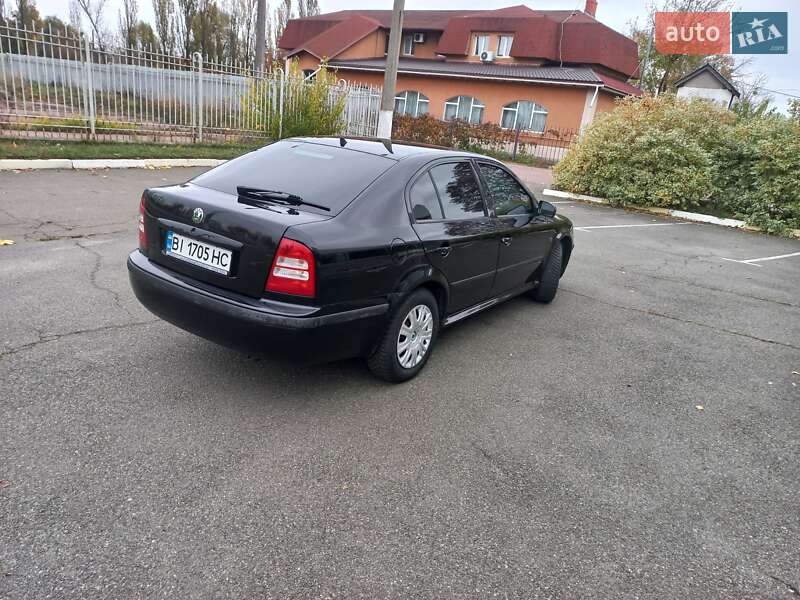 Лифтбек Skoda Octavia 2003 в Киеве