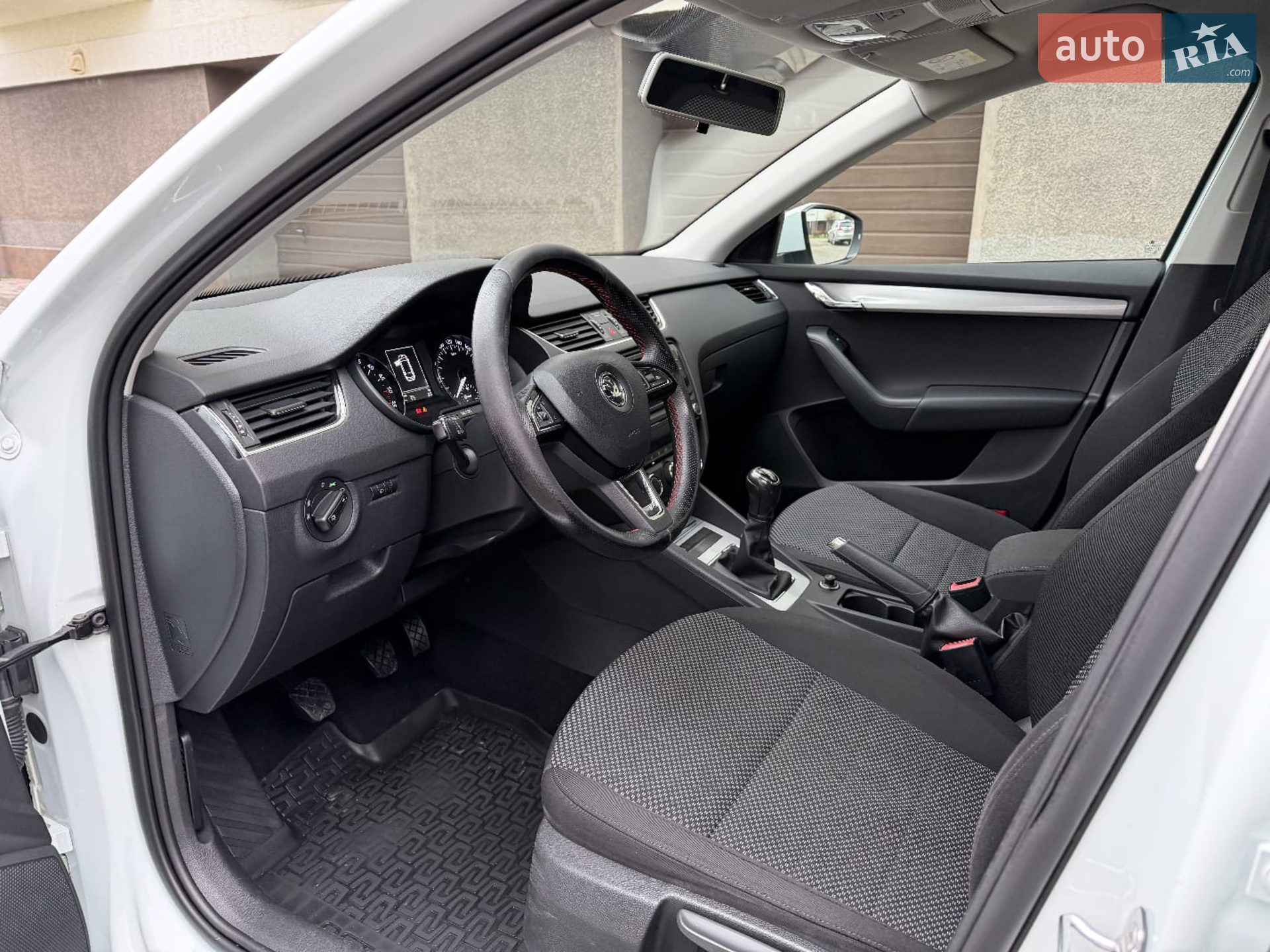 2015 Skoda Octavia - мініатюра 9