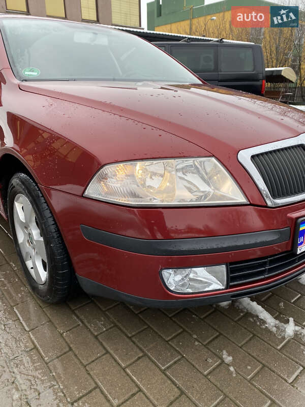 Лифтбек Skoda Octavia 2008 в Ровно