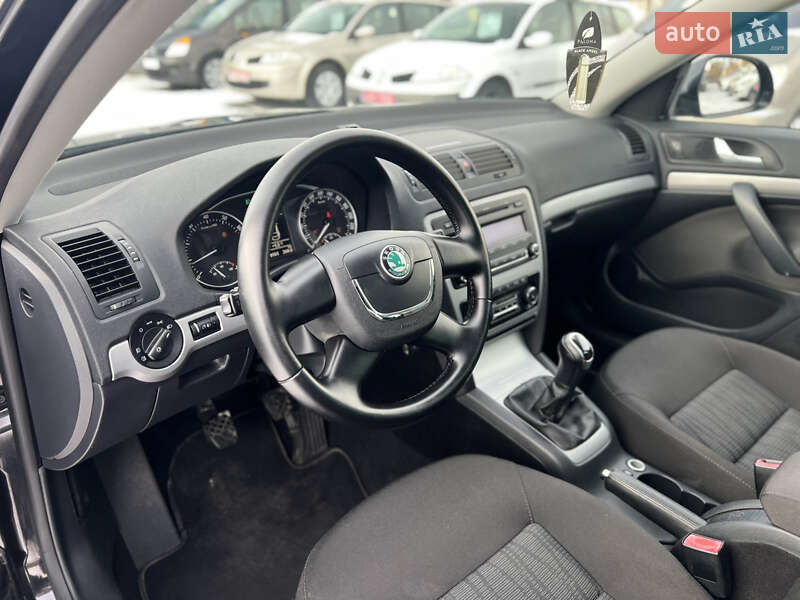 Универсал Skoda Octavia 2011 в Староконстантинове