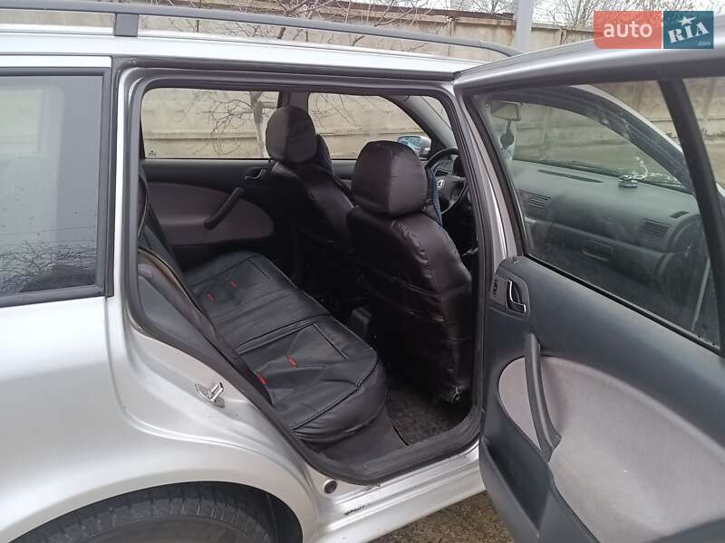 Универсал Skoda Octavia 2003 в Южноукраинске