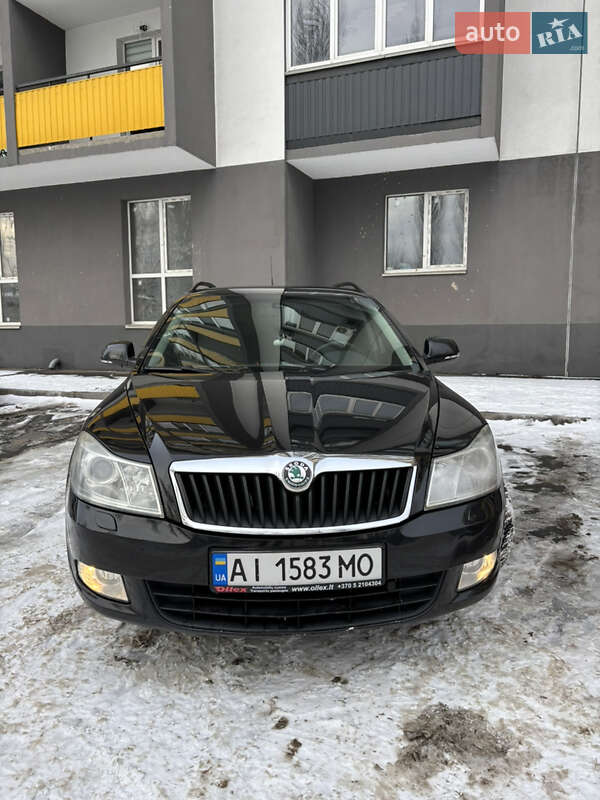 Универсал Skoda Octavia 2009 в Киеве фото 3 Универсал Skoda Octavia 2009 в Киеве