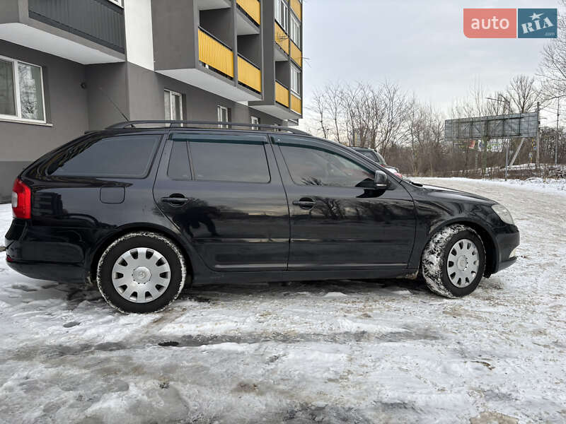 Универсал Skoda Octavia 2009 в Киеве фото 7 Универсал Skoda Octavia 2009 в Киеве